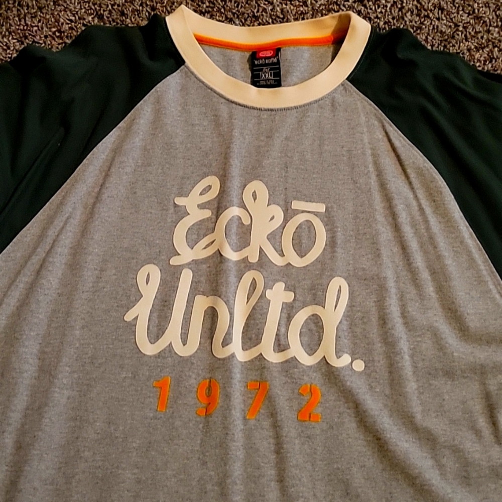 Ecko Unltd "LIKE NEW"